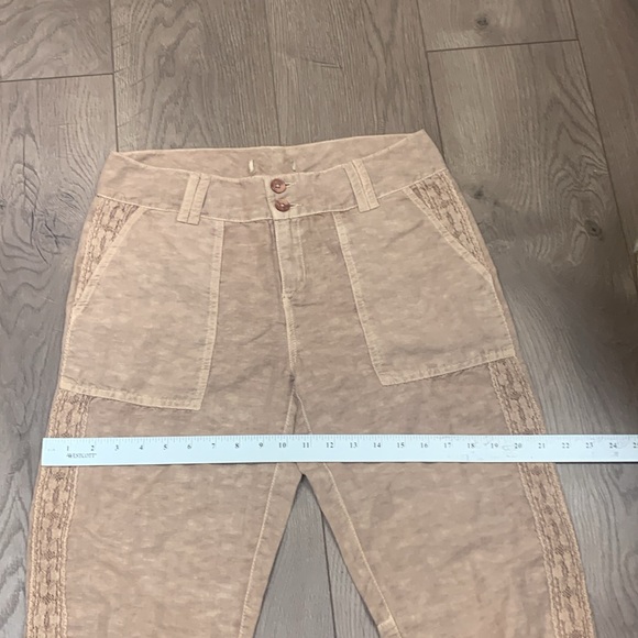 Sundance taupe side crochet lace detail linen blend pants size 6 - Picture 12 of 15